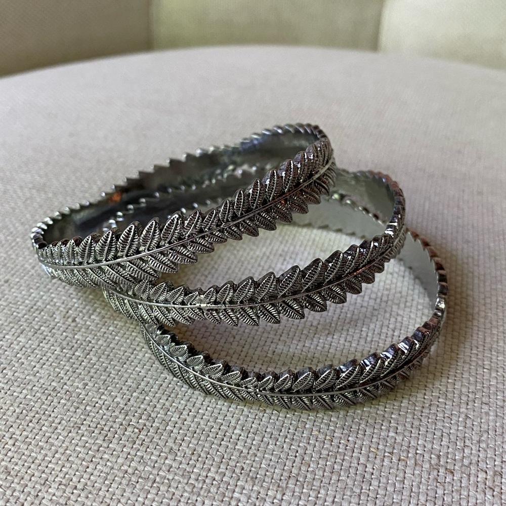 Metal Bangles with Ivy Leaf Design